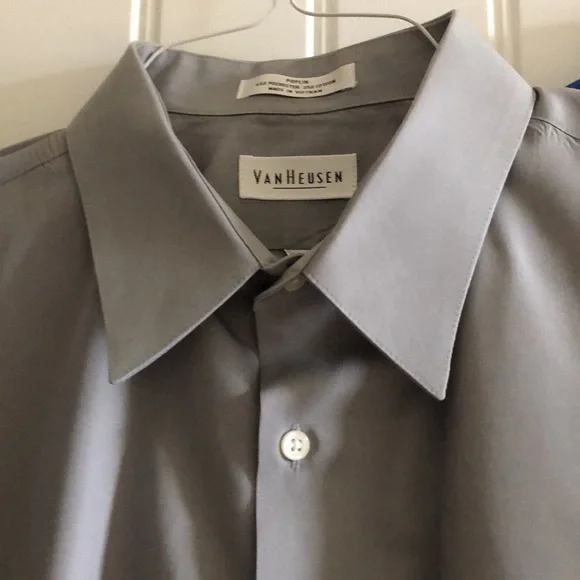 (2) Men's Van Heusen Wrinkle Free Long-Sleeve Shirts - Picture 3 of 10